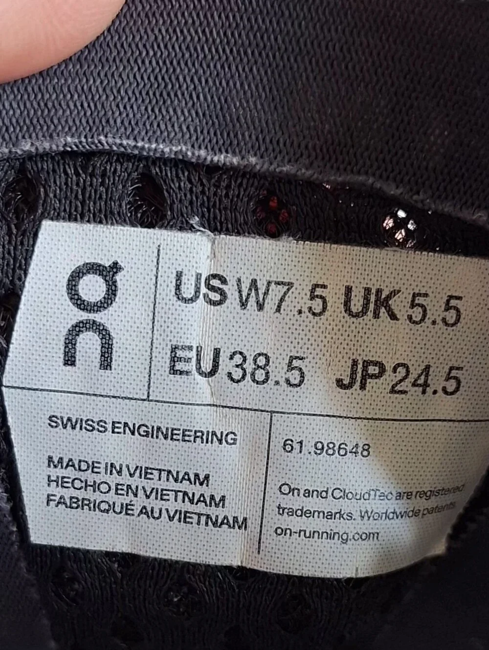 On Running Cloudmonster Women's  Frost/Cobalt Size 7.5